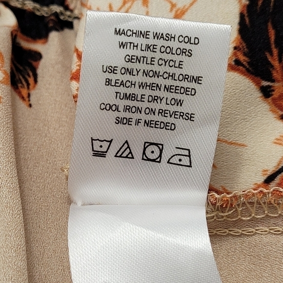 FLORAL Faux Wrap Blouse Size M Stretch Waisted Tunic Top - Picture 9 of 10